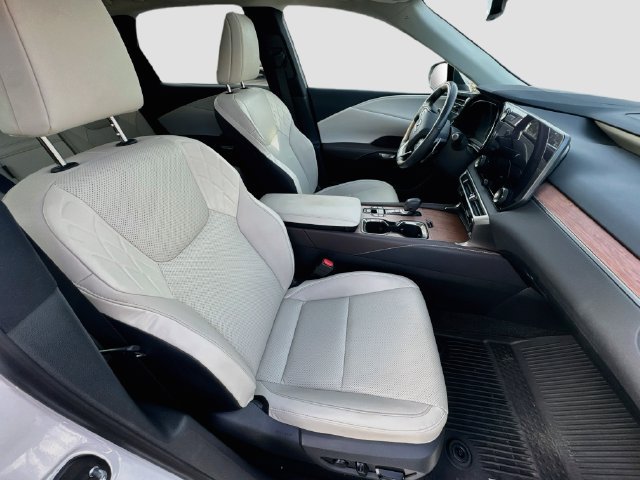 Used 2023 Lexus RX 350 Premium w/ Accessory Package (K3) AWD/4WD image 29