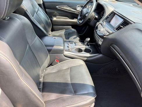 Used 2019 INFINITI QX60 Luxe w/ Essential Package image 31