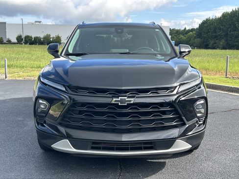 Used 2024 Chevrolet Blazer LT w/ Convenience Package FWD image 3