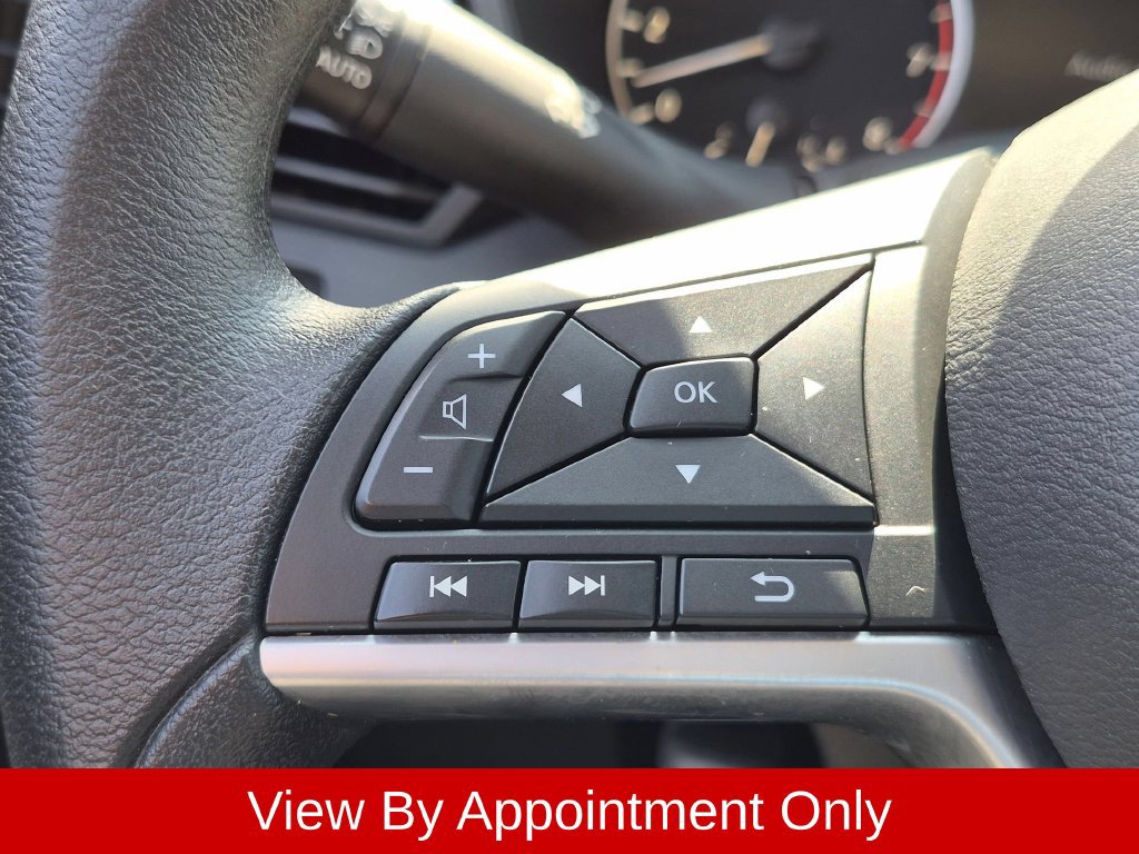 Used 2025 Nissan Altima 2.5 SV FWD image 21