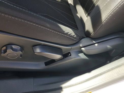 Used 2021 Ford EcoSport SE image 23