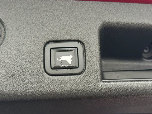 Used 2019 Chevrolet Equinox LT FWD image 12