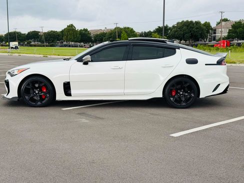 Used 2021 Kia Stinger GT-Line w/ Sun & Sound Package RWD image 7