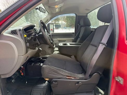 Used 2012 Chevrolet Silverado 2500 W/T w/ Snow Plow Prep Package AWD/4WD image 9