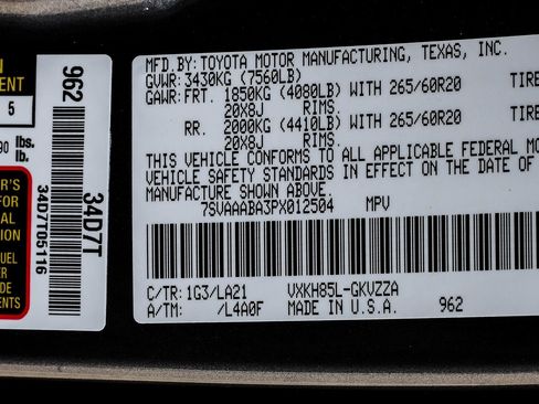 Used 2023 Toyota Sequoia Platinum image 68