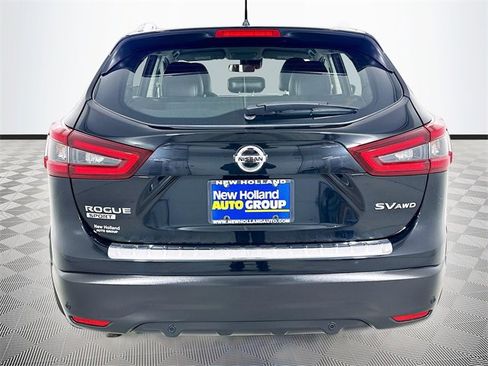 Used 2022 Nissan Rogue Sport SV w/ Technology Package image 6
