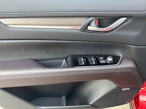 New 2025 MAZDA CX-5 Signature image 14