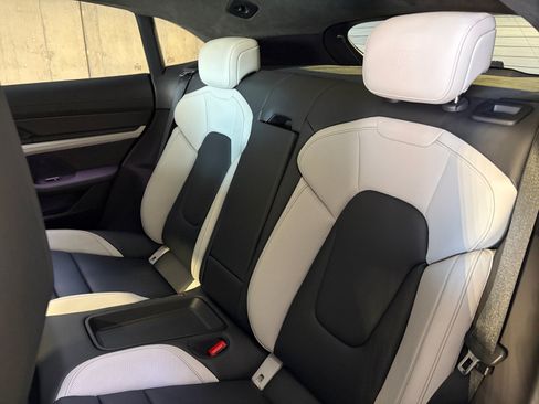 Certified 2023 Porsche Taycan Cross Turismo AWD/4WD image 33