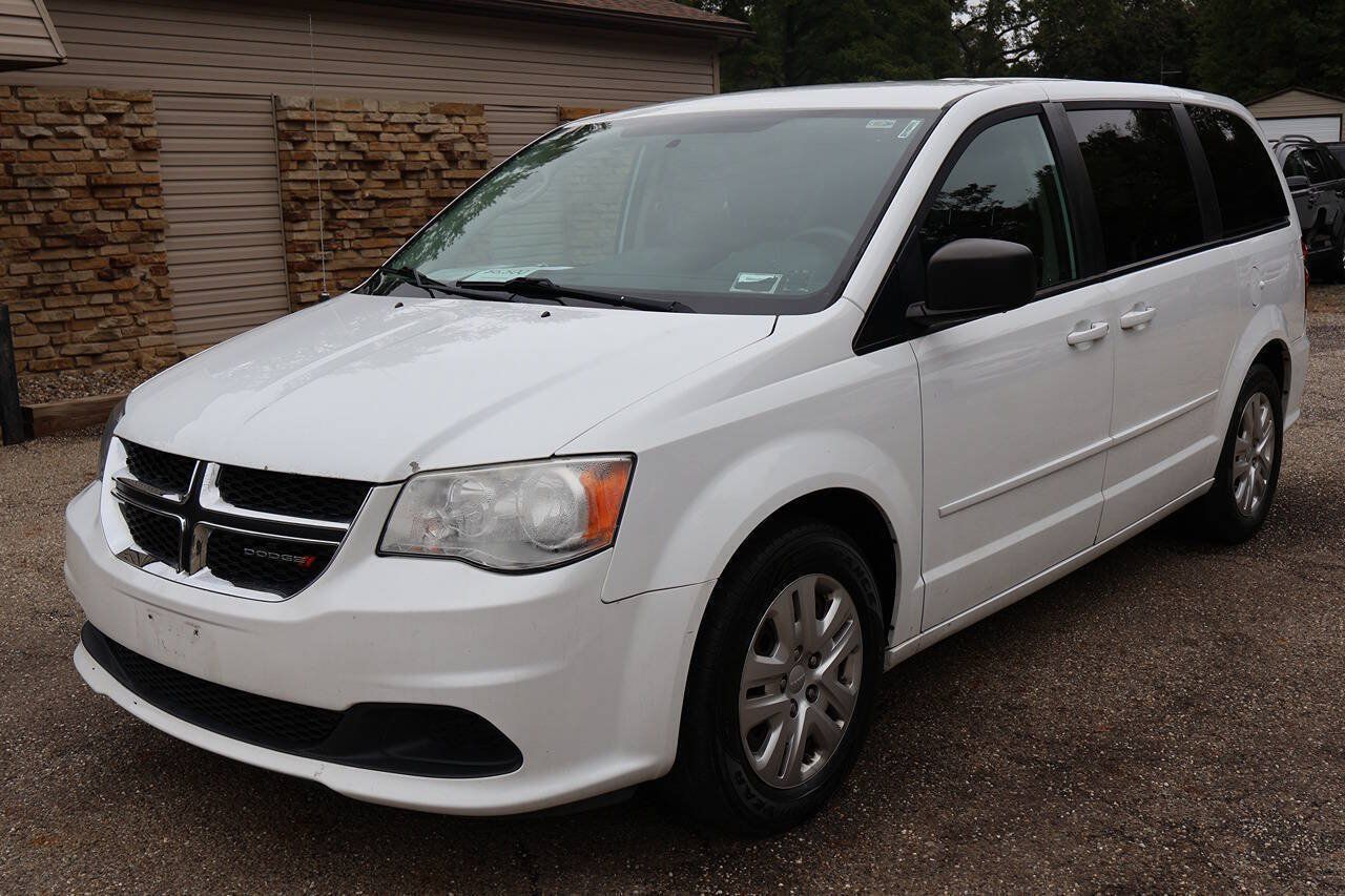 Used 2016 Dodge Grand Caravan SE w/ Quick Order Package 29E SE FWD image 3