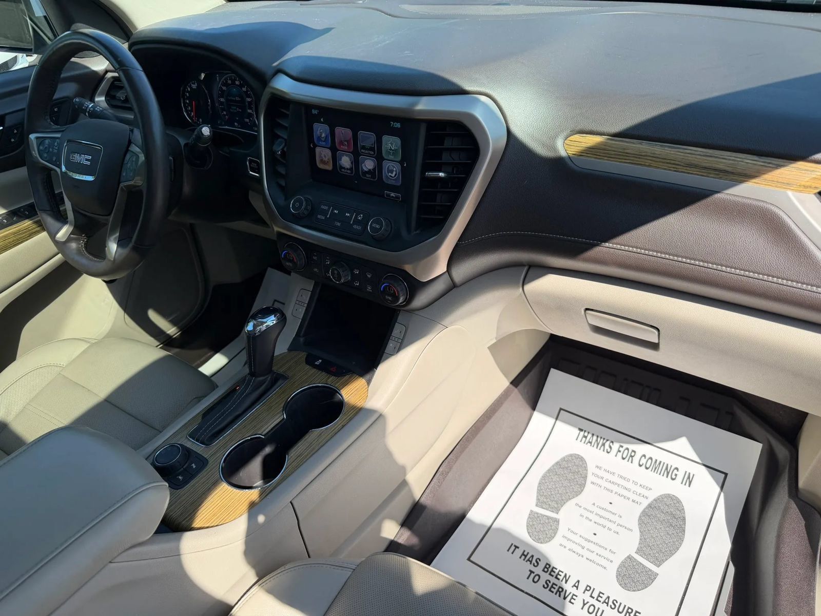 Used 2017 GMC Acadia Denali w/ Technology Package AWD/4WD image 33