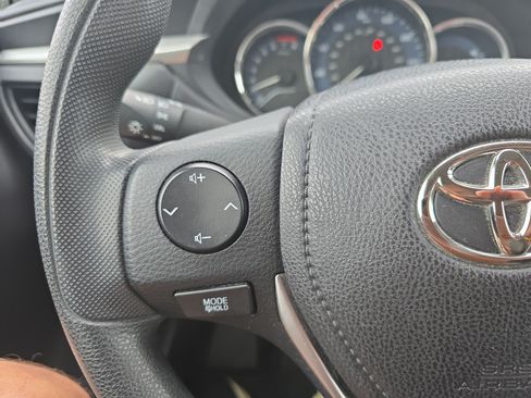 Used 2014 Toyota Corolla L FWD image 20
