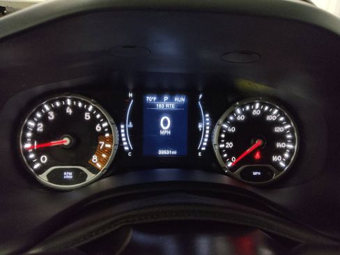Used 2020 Jeep Renegade Altitude AWD/4WD image 23