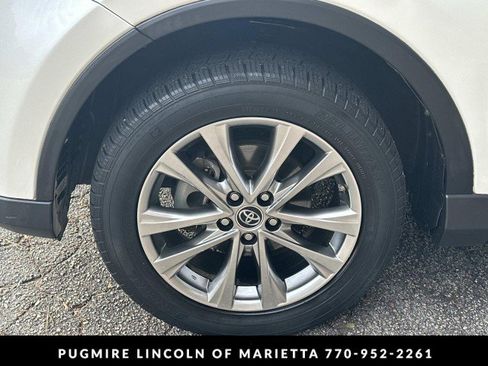 Used 2018 Toyota RAV4 Limited image 11