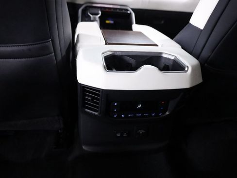 Used 2024 Toyota Sequoia Capstone AWD/4WD image 47
