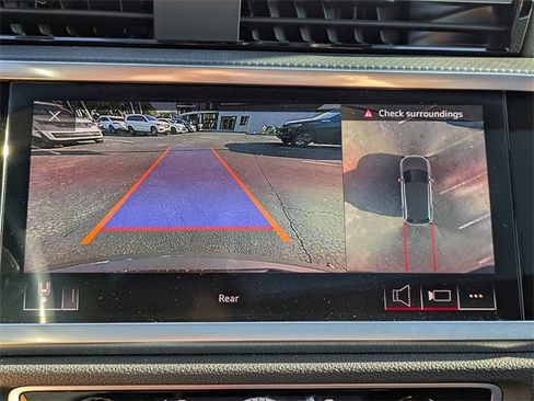 Used 2019 Audi Q3 2.0T Prestige w/ Prestige Package image 23