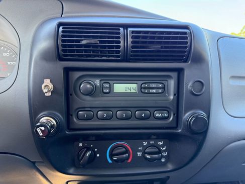 Used 2011 Ford Ranger XL image 15