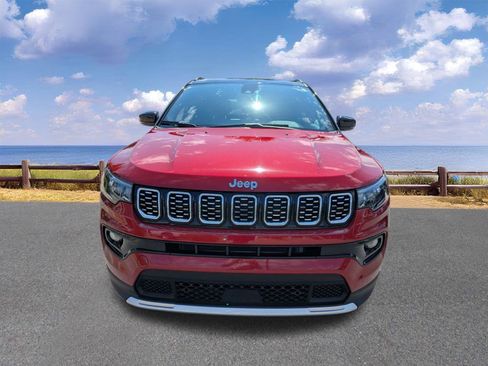 Certified 2025 Jeep Compass Limited AWD/4WD image 12