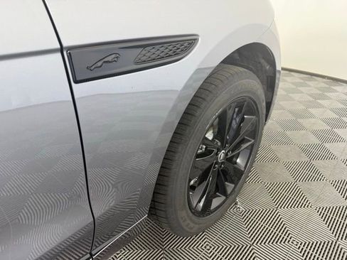 Used 2025 Jaguar F-PACE R-Dynamic S image 38