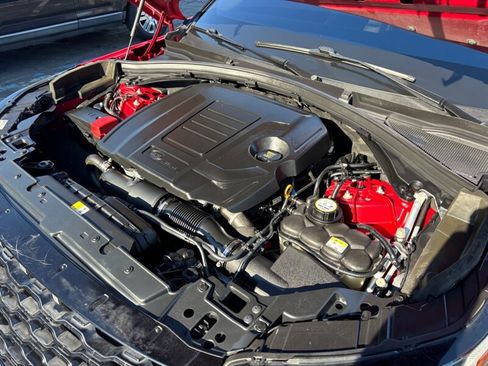 Used 2018 Land Rover Range Rover Velar S image 16