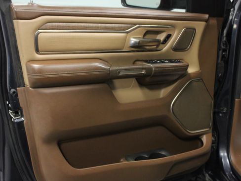 Used 2019 RAM 1500 Limited AWD/4WD image 11