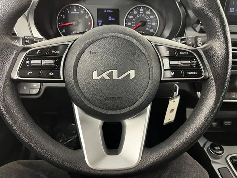 Used 2023 Kia Seltos LX AWD/4WD image 21