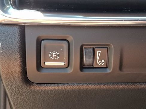Used 2023 Cadillac XT4 Sport AWD/4WD image 21