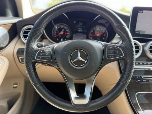 Used 2018 Mercedes-Benz GLC 300 4MATIC image 14