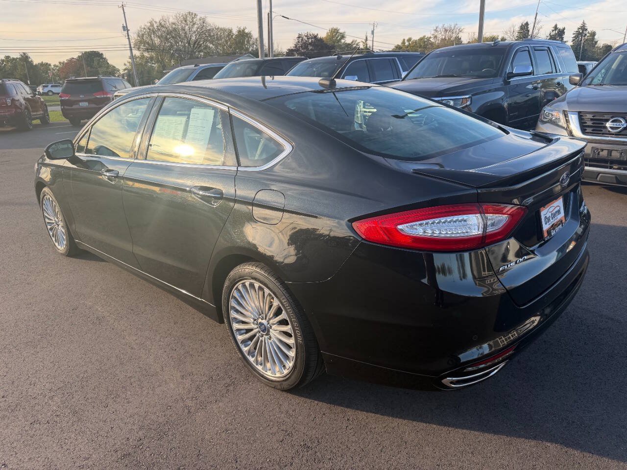Used 2014 Ford Fusion Titanium FWD image 3