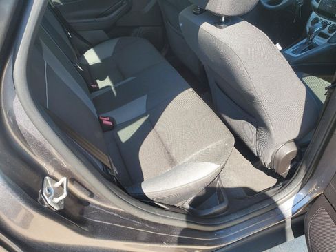 Used 2014 Ford Focus SE FWD image 7