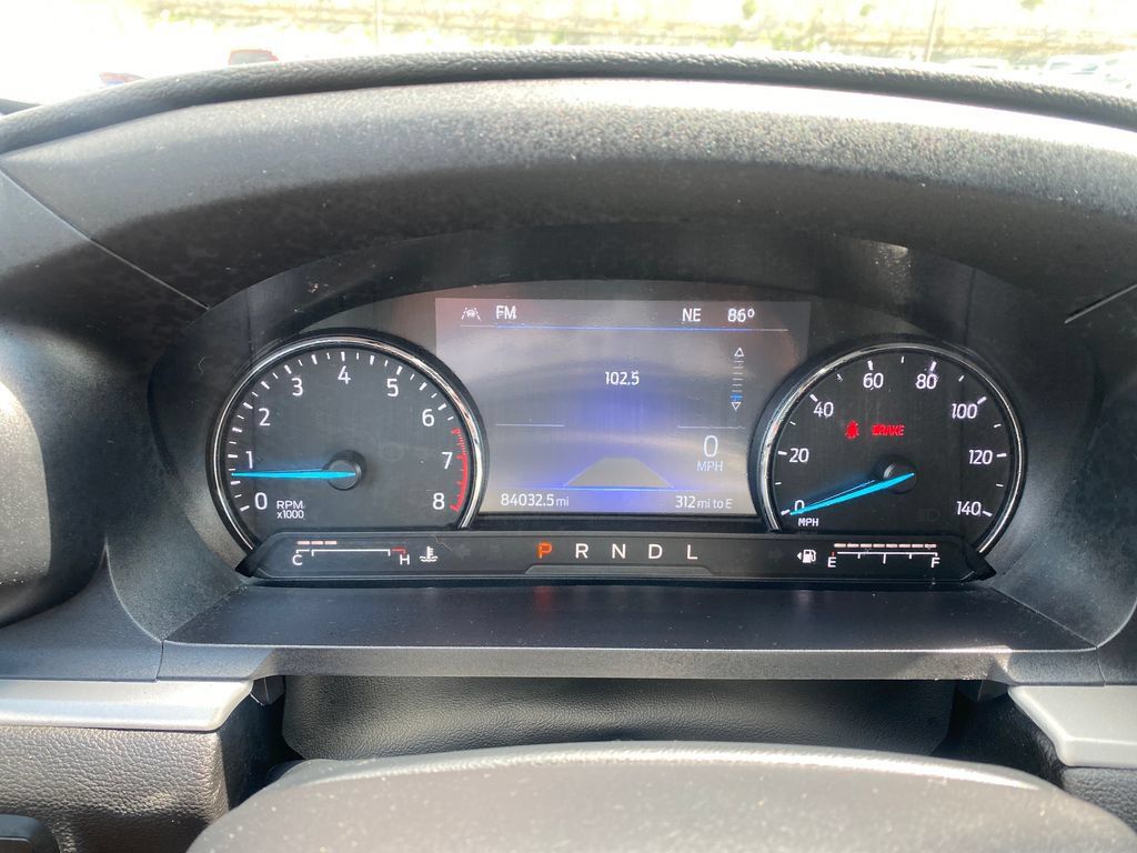 Used 2023 Ford Explorer XLT AWD/4WD image 45