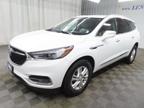 Used 2019 Buick Enclave Essence image 7