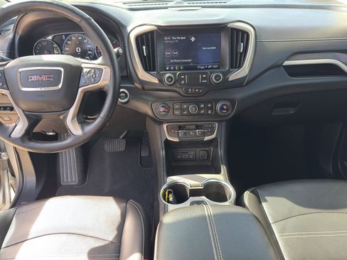 Used 2023 GMC Terrain Denali w/ Denali Premium Package image 12