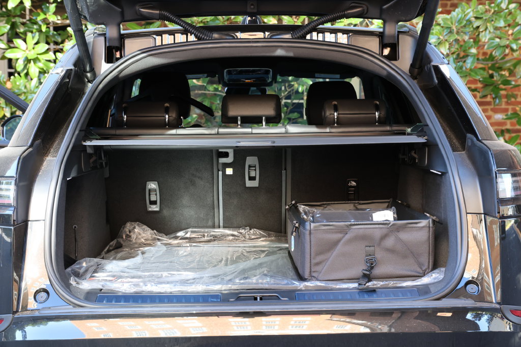 New 2026 Land Rover Range Rover Velar S AWD/4WD image 7