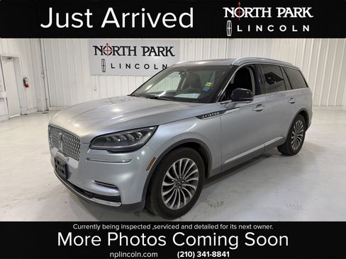 Used 2022 Lincoln Aviator Reserve w/ Elements Package Plus image 1