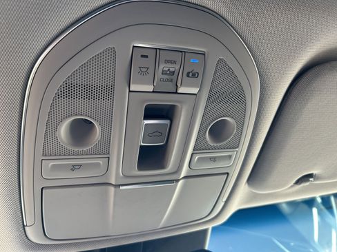 Used 2018 Genesis G80 3.8 w/ Option Group 03 image 20