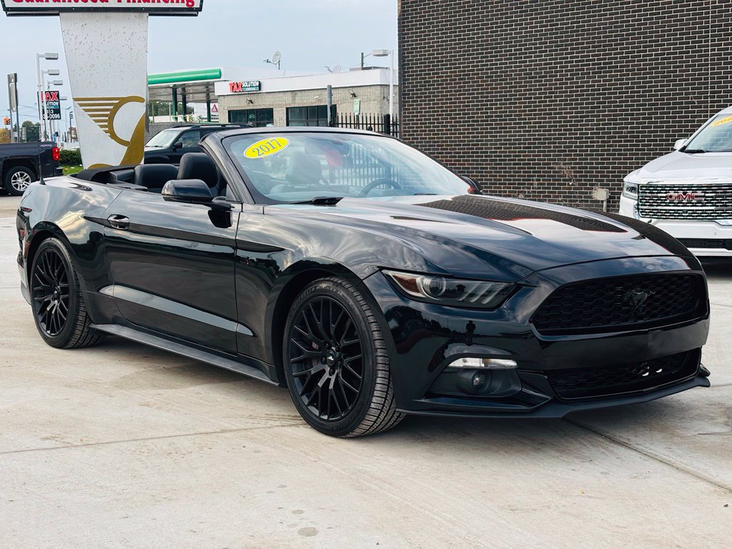 Used 2017 Ford Mustang GT Premium RWD image 4