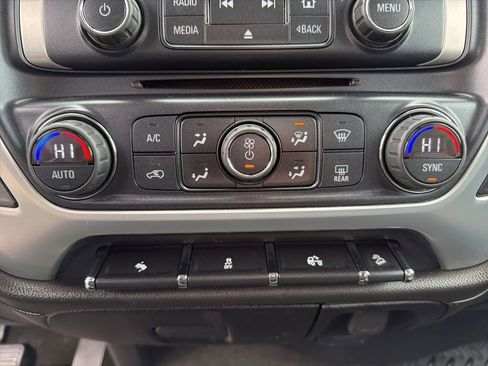 Used 2014 GMC Sierra 1500 SLT w/ Suspension Package, Off-Road image 40