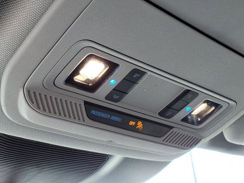 Certified 2023 Ford Explorer XLT image 27