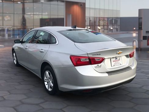 Used 2022 Chevrolet Malibu LS image 6