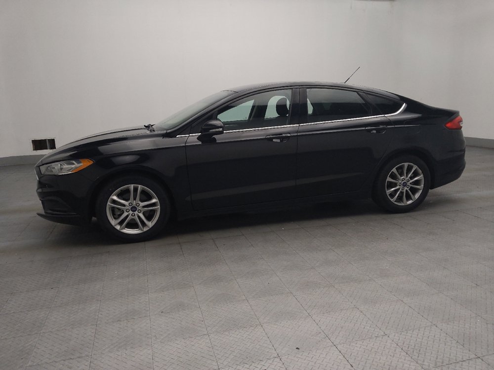 Used 2018 Ford Fusion SE FWD image 2