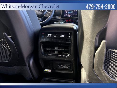 Used 2023 Jeep Grand Cherokee L Laredo image 47