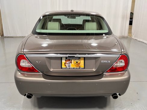 Used 2008 Jaguar XJ8 L image 6