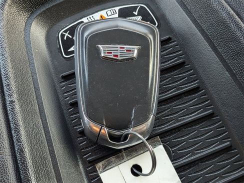 Used 2018 Cadillac Escalade Luxury image 33