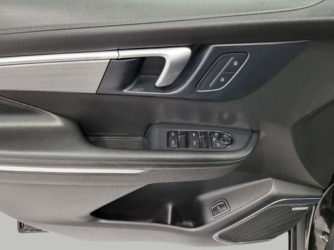 Certified 2025 Buick Enclave Preferred image 28