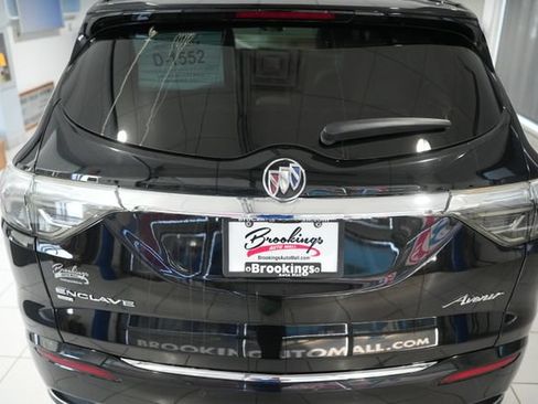 Used 2024 Buick Enclave Avenir w/ Avenir Technology Package AWD/4WD image 9