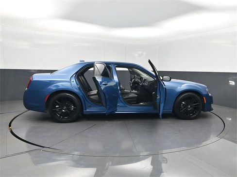 Used 2023 Chrysler 300 Touring L image 38