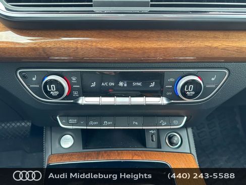Used 2023 Audi Q5 2.0T Premium Plus w/ Premium Plus Package AWD/4WD image 27