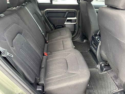 Used 2022 Land Rover Defender 110 image 17