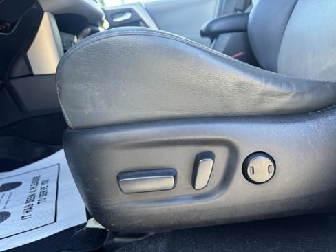 Used 2013 Toyota RAV4 Limited AWD/4WD image 12