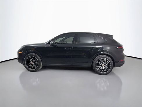 Used 2026 Porsche Cayenne AWD/4WD image 3